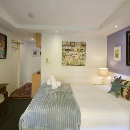 Hideaway Noosa Men Only Beach Resort Перегиан-Бич Экстерьер фото