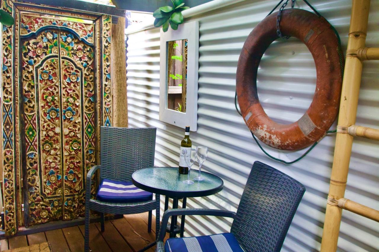 Hideaway Noosa Men Only Beach Resort Перегиан-Бич Экстерьер фото