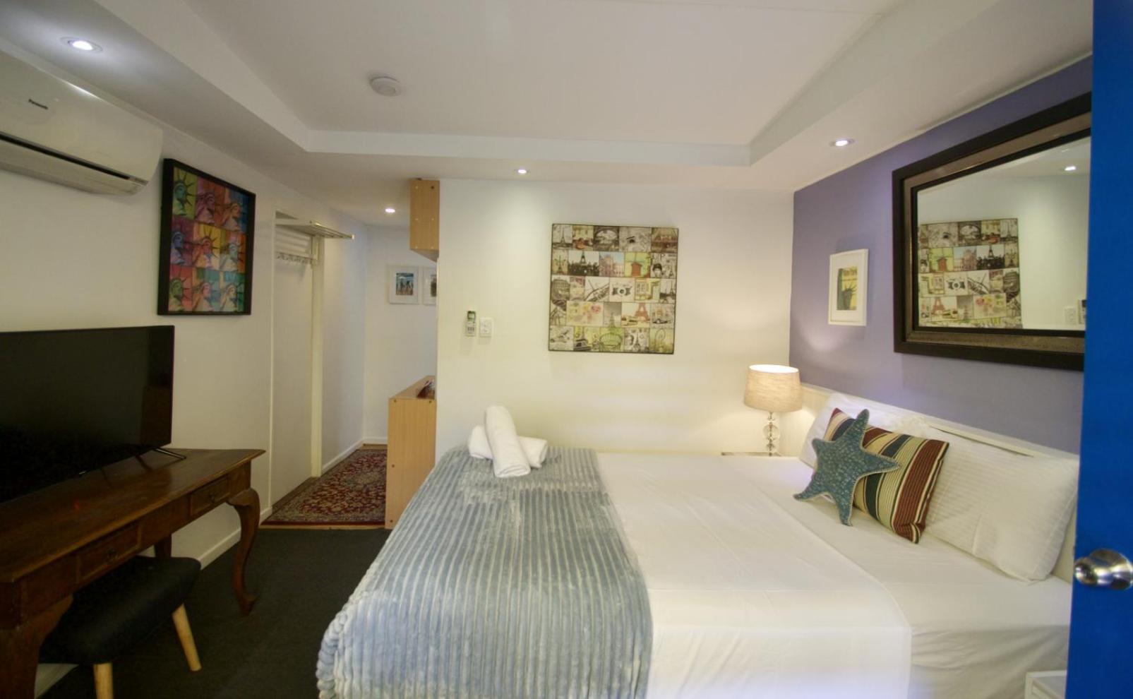 Hideaway Noosa Men Only Beach Resort Перегиан-Бич Экстерьер фото