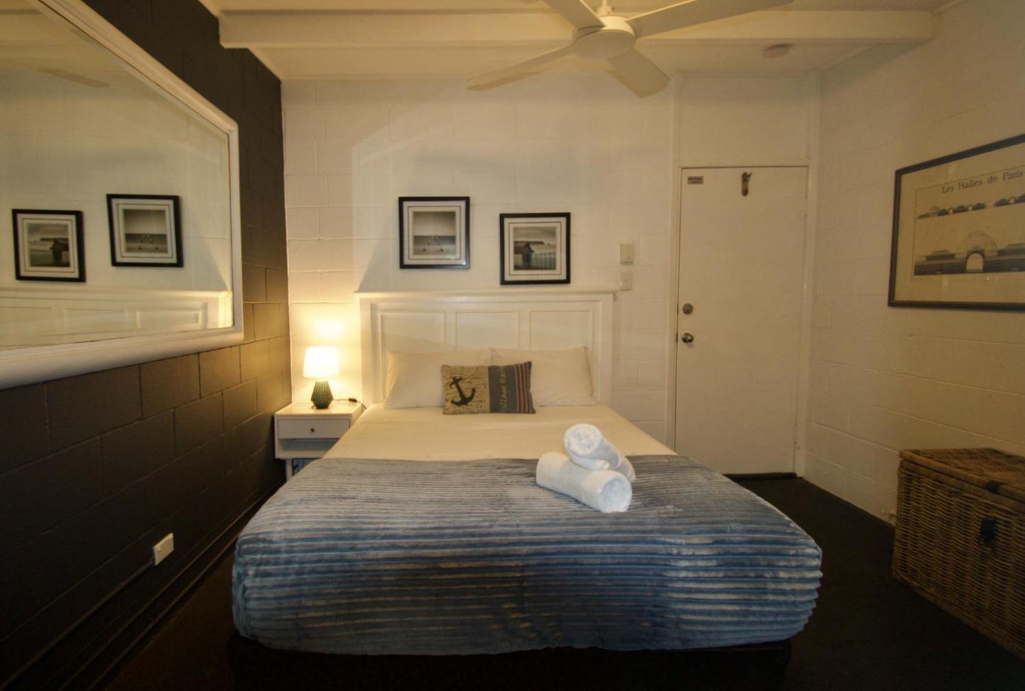 Hideaway Noosa Men Only Beach Resort Перегиан-Бич Экстерьер фото